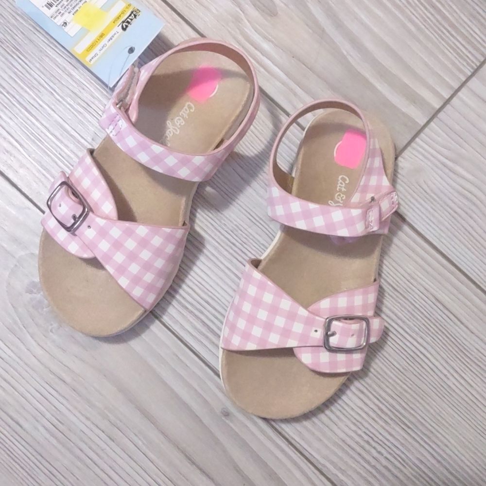 (54-3325)   Cat & Jack Shaelyn Sz 6